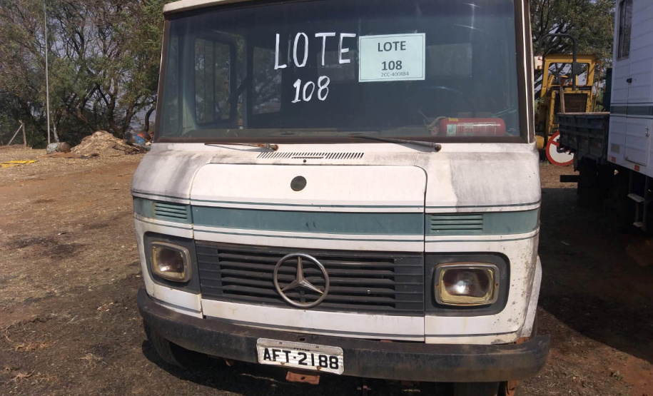 O Governo do Estado, por meio do Departamento de Estradas de Rodagem do Paraná (DER/PR), vai doar equipamentos e veículos pesados para prefeituras de todas as regiões do Paraná, por intermédio de sorteio nos casos em que houver mais de uma interessada.  -  Curitiba, 23/09/2021  -  Foto: DER