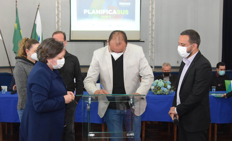 A Secretaria de Estado da Saúde (Sesa) lançou a segunda fase do PlanificaSUS nesta quinta-feira (23) em Irati. A 4ª Regional de Saúde foi sede do projeto no Paraná e desde 2019 desempenha ações voltadas para a Atenção à Saúde do Idoso. -  Curitiba, 23/09/2021  -  Foto: Américo Antonio/SESA