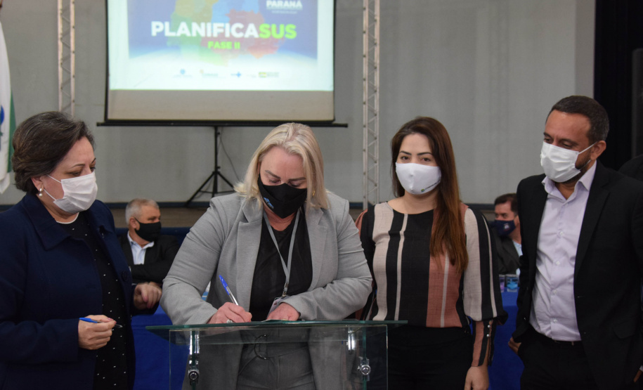 A Secretaria de Estado da Saúde (Sesa) lançou a segunda fase do PlanificaSUS nesta quinta-feira (23) em Irati. A 4ª Regional de Saúde foi sede do projeto no Paraná e desde 2019 desempenha ações voltadas para a Atenção à Saúde do Idoso. -  Curitiba, 23/09/2021  -  Foto: Américo Antonio/SESA