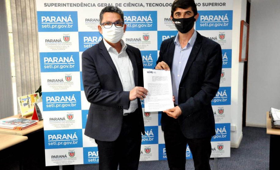 A Universidade Estadual de Ponta Grossa (UEPG) e a Prefeitura de Cerro Azul firmaram, nesta quinta-feira (23), acordo de cooperação técnica e científica, visando à revisão do Plano Diretor Municipal (PDM) da cidade, localizada na região metropolitana de Curitiba. -  Curitiba, 23/09/2021  -  Foto: SETI
