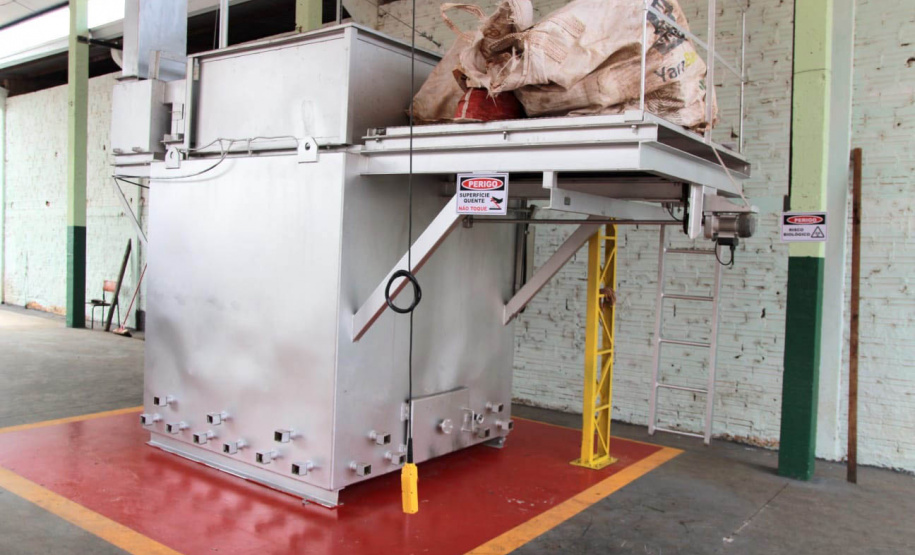 O Centro Oeste do Paraná ganhou a 1ª planta térmica no Brasil para tratar resíduos sólidos urbanos em pequena escala e com uma tecnologia inovadora. A Usina de Termomagnetização utiliza a tecnologia para o tratamento de resíduos sólidos urbanos com sustentabilidade.  -  curitiba, 24/09/2021  -  Foto: Alessandro Vieira/AEN