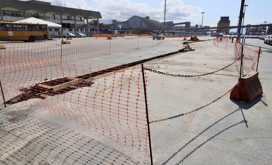Novo sistema de drenagem pluvial é instalado em 375 mil m² do Porto de Paranaguá  -  Paranaguá, 24/09/2021  -  Foto: Claudio Neves/Portos do Paraná