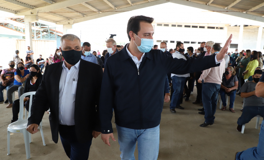 Governador Carlos Massa Ratinho Junior entrega Títulos de Regularização Fundiária e libera recursos em Irati -  Irati, 24/09/2021  -  Foto: Ari Dias/AEN