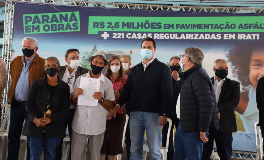 Governador Carlos Massa Ratinho Junior entrega Títulos de Regularização Fundiária e libera recursos em Irati -  Irati, 24/09/2021  -  Foto: Ari Dias/AEN