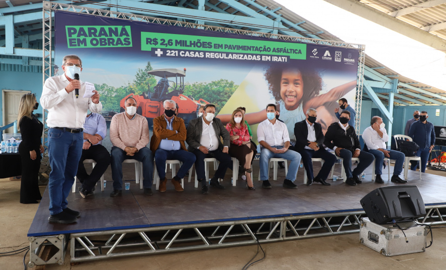 Governador Carlos Massa Ratinho Junior entrega Títulos de Regularização Fundiária e libera recursos em Irati -  Irati, 24/09/2021  -  Foto: Ari Dias/AEN
