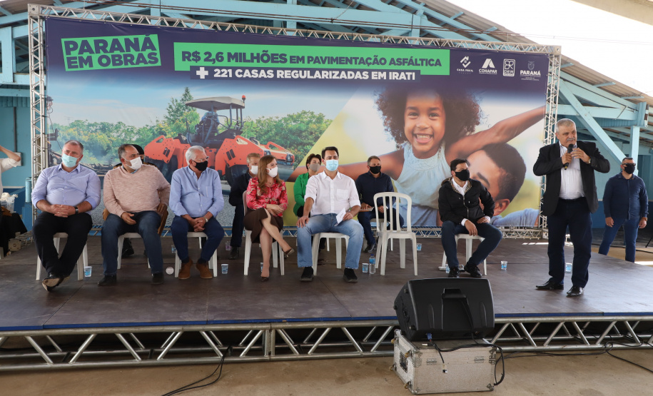 Governador Carlos Massa Ratinho Junior entrega Títulos de Regularização Fundiária e libera recursos em Irati -  Irati, 24/09/2021  -  Foto: Ari Dias/AEN