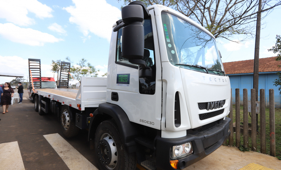 O governador Carlos Massa Ratinho Junior entrega nesta sexta-feira (24), para Inácio Martins, no Centro-Sul do Estado, 202 títulos de regularização fundiária para moradores do bairro São Roque. E tambem  libera R$ 2 milhões para pavimentação de vias.   24/09/2021 - Foto: Geraldo Bubniak/AEN