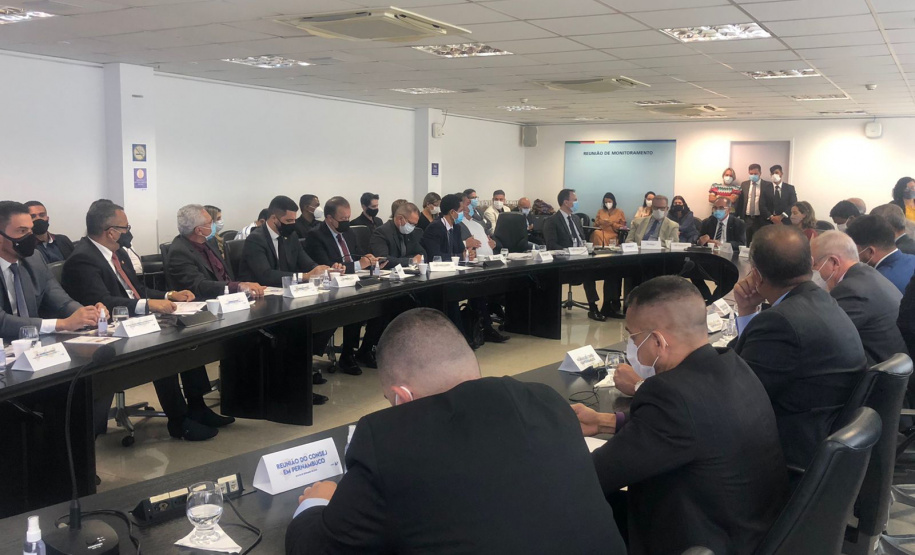 Nesta quinta-feira (23/09), o Secretário da Segurança Pública do Paraná, Romulo Marinho Soares, participou da reunião nacional do Conselho dos Secretários de Estado da Justiça, Cidadania, Direitos Humanos e Administração Penitenciária (CONSEJ), em Pernambuco (PE). -  Curitiba, 24/09/2021  - Foto: SESP