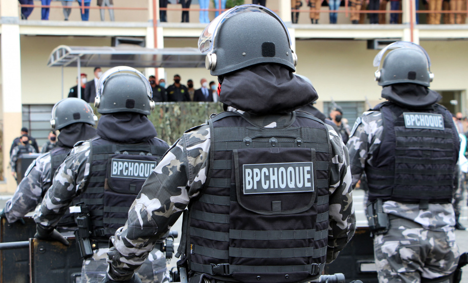 A Polícia Militar do Paraná formou, nesta sexta-feira (24/09), 30 militares estaduais do Paraná, três do Amapá e uma policial do Ceará com o XV Curso de Controle de Distúrbios Civis (CCDC) turma 2021. -  Curitiba, 24/09/2021  -  Foto: Soldado Ismael Ponchio