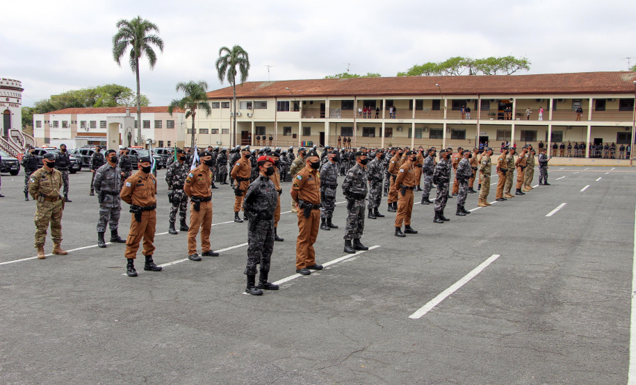A Polícia Militar do Paraná formou, nesta sexta-feira (24/09), 30 militares estaduais do Paraná, três do Amapá e uma policial do Ceará com o XV Curso de Controle de Distúrbios Civis (CCDC) turma 2021. -  Curitiba, 24/09/2021  -  Foto: Soldado Ismael Ponchio