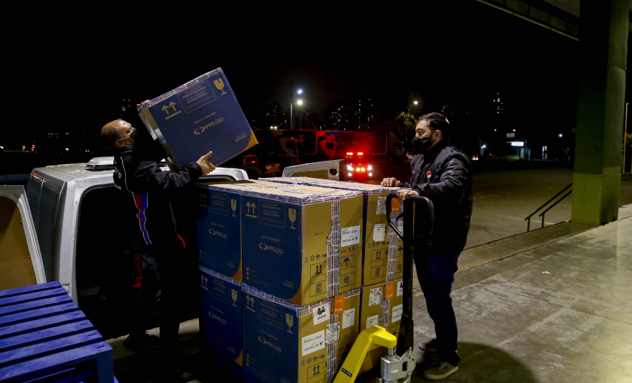 Primeiras doses exclusivas para adolescentes de 12 a 17 anos chegam ao Paraná.
Foto Gilson Abreu/AEN
