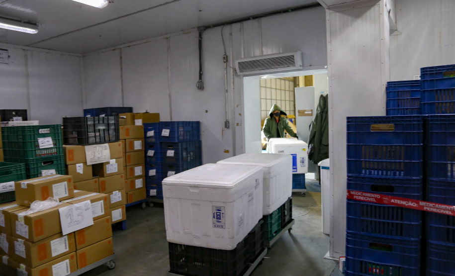 25.09.2021 - Distribuição  de vacinas no Cemepar para cidades do Paraná
Foto Gilson Abreu/AEN