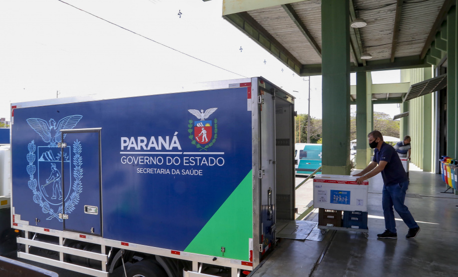 25.09.2021 - Distribuição  de vacinas no Cemepar para cidades do Paraná
Foto Gilson Abreu/AEN