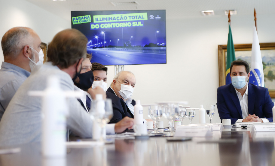 Governador Carlos Massa Ratinho Junior assina lançamento do Edital de Iluminação do Contorno Sul - Curitiba, 27/09/2021 - Foto: Jonathan Campos/AEN
