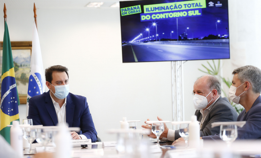 Governador Carlos Massa Ratinho Junior assina lançamento do Edital de Iluminação do Contorno Sul - Curitiba, 27/09/2021 - Foto: Jonathan Campos/AEN