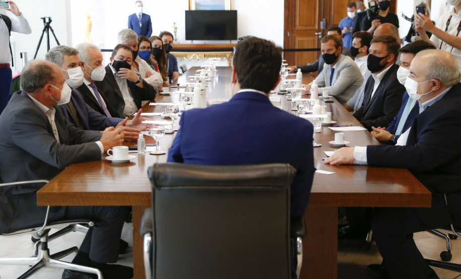 Governador Carlos Massa Ratinho Junior assina lançamento do Edital de Iluminação do Contorno Sul - Curitiba, 27/09/2021 - Foto: Jonathan Campos/AEN