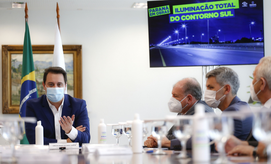 Governador Carlos Massa Ratinho Junior assina lançamento do Edital de Iluminação do Contorno Sul - Curitiba, 27/09/2021 - Foto: Jonathan Campos/AEN
