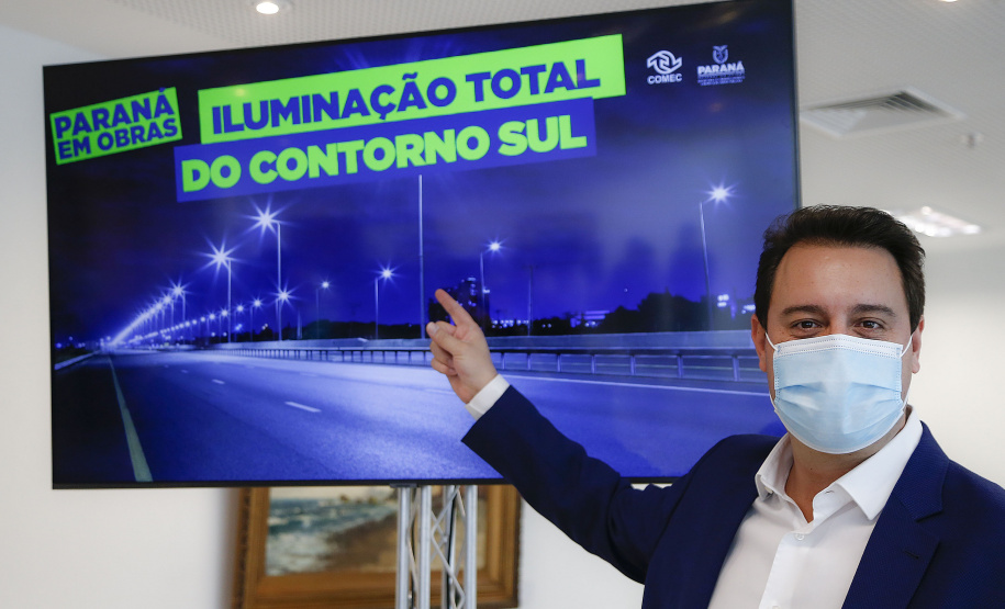 Governador Carlos Massa Ratinho Junior assina lançamento do Edital de Iluminação do Contorno Sul - Curitiba, 27/09/2021 - Foto: Jonathan Campos/AEN