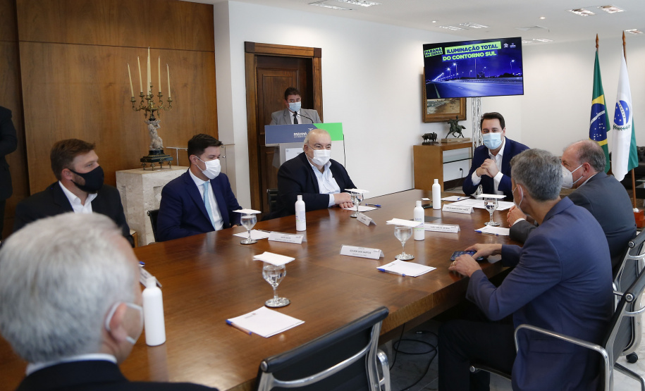 Governador Carlos Massa Ratinho Junior assina lançamento do Edital de Iluminação do Contorno Sul - Curitiba, 27/09/2021 - Foto: Jonathan Campos/AEN