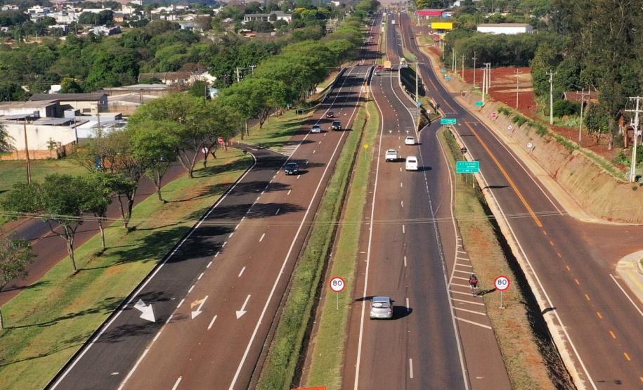 O Departamento de Estradas de Rodagem do Paraná (DER/PR) liberou neste final de semana o tráfego de veículos sobre a nova trincheira da BR-277 em Santa Terezinha de Itaipu, na região Oeste. - Curitiba, 27/09/2021 - Foto: DER