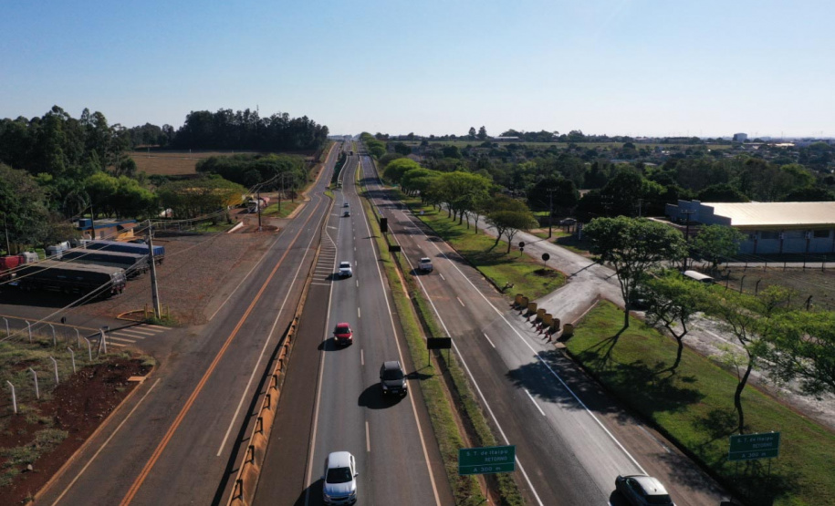 O Departamento de Estradas de Rodagem do Paraná (DER/PR) liberou neste final de semana o tráfego de veículos sobre a nova trincheira da BR-277 em Santa Terezinha de Itaipu, na região Oeste. - Curitiba, 27/09/2021 - Foto: DER