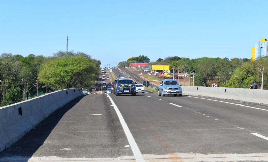 O Departamento de Estradas de Rodagem do Paraná (DER/PR) liberou neste final de semana o tráfego de veículos sobre a nova trincheira da BR-277 em Santa Terezinha de Itaipu, na região Oeste. - Curitiba, 27/09/2021 - Foto: DER
