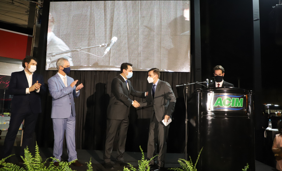 Governador Carlos Massa Ratinho Junior participa da reinauguração da sede da Associação Comercial e Empresarial de Maringá, ACIM -  Maringá, 27/09/2021  -  Foto: Ari Dias/AEN
