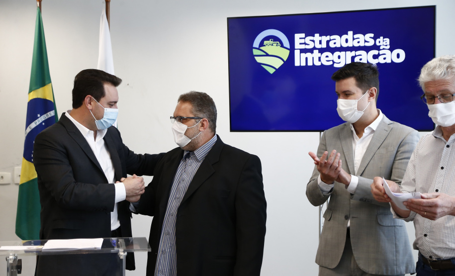 Estado vai revitalizar mais 49,72 quilômetros de estradas rurais de 12 municípios do Paraná Foto: Jonathan Campos/AEN