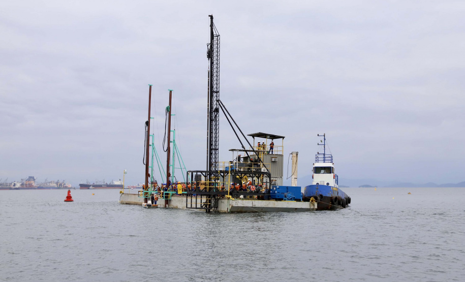 Secretário Nacional de Portos acompanha atividades da obra de derrocagem nos Portos do Paraná. Foto: Claudio Neves/Portos do Paraná