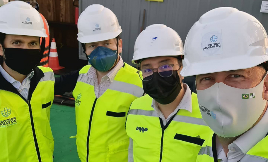 Secretário Nacional de Portos acompanha atividades da obra de derrocagem nos Portos do Paraná. Foto: André Piolli/Portos do Paraná