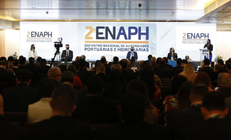 Autoridades portuárias de Norte a Sul do país estão reunidas, nesta terça (28) e quarta-feira (29), em Brasília/DF, para o Fórum Nacional de Logística e Infraestrutura Portuária (Brasil Export 2021). A edição nacional do evento faz uma síntese dos fóruns realizados nas seis regionais, ao longo deste ano. - Brasília, 28/09/2021  -  Foto: Alessandro Dias/Brasil Export