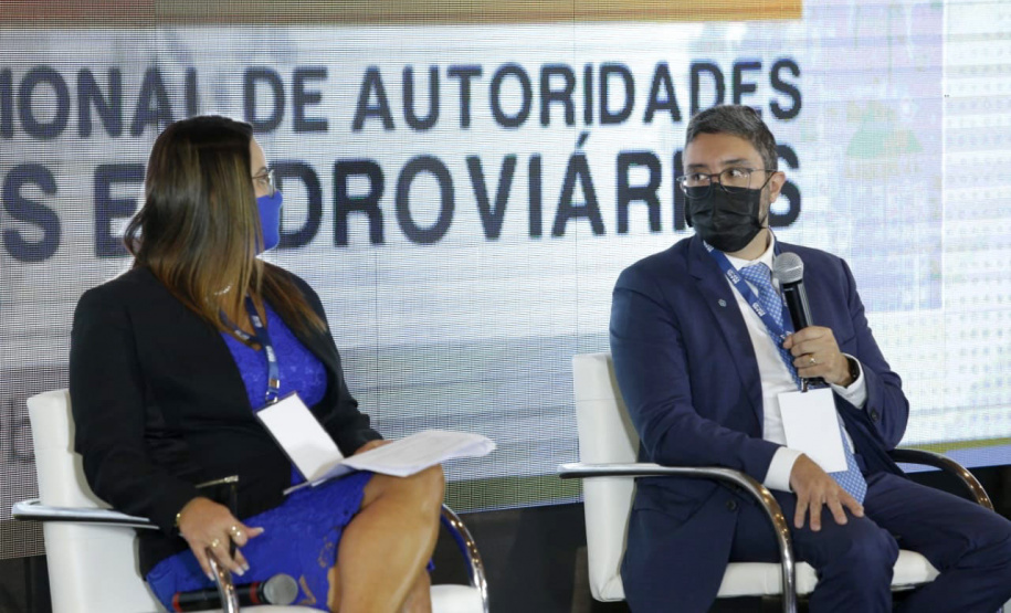 Autoridades portuárias de Norte a Sul do país estão reunidas, nesta terça (28) e quarta-feira (29), em Brasília/DF, para o Fórum Nacional de Logística e Infraestrutura Portuária (Brasil Export 2021). A edição nacional do evento faz uma síntese dos fóruns realizados nas seis regionais, ao longo deste ano. - Brasília, 28/09/2021  -  Foto: Alessandro Dias/Brasil Export