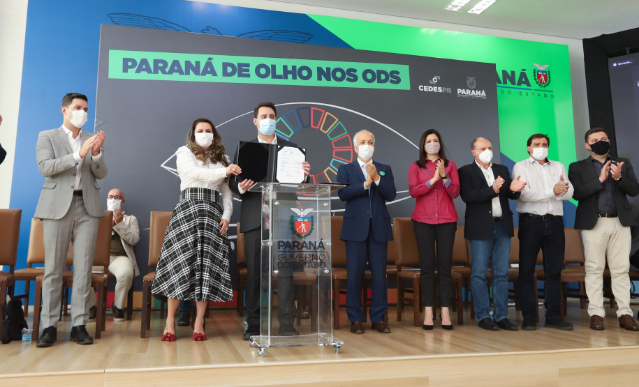 O governador Carlos Massa Ratinho Junior assina nesta terca-feira (28), acordo de cooperação para impulsionar Objetivos de Desenvolvimento Sustentável no Paraná. - 28/09/2021 - Foto: Geraldo Bubniak/AEN