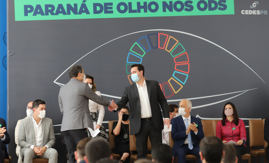 O governador Carlos Massa Ratinho Junior assina nesta terca-feira (28), acordo de cooperação para impulsionar Objetivos de Desenvolvimento Sustentável no Paraná. Na foto, Daniel Nojima, diretor do centro de pesquisa do Instituto Paranaense de Desenvolvimento Econômico Social (Ipardes).  - 28/09/2021 - Foto: Geraldo Bubniak/AEN