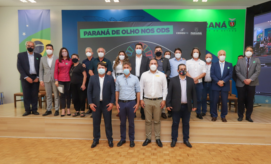 O governador Carlos Massa Ratinho Junior assina nesta terca-feira (28), acordo de cooperação para impulsionar Objetivos de Desenvolvimento Sustentável no Paraná. - 28/09/2021 - Foto: Geraldo Bubniak/AEN