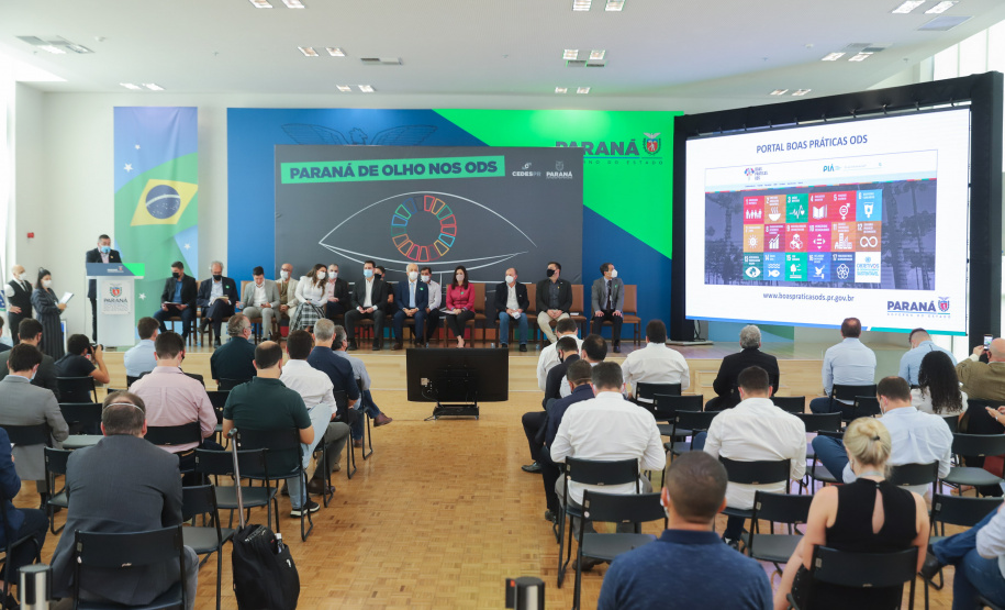 O governador Carlos Massa Ratinho Junior assina nesta terca-feira (28), acordo de cooperação para impulsionar Objetivos de Desenvolvimento Sustentável no Paraná. - 28/09/2021 - Foto: Geraldo Bubniak/AEN