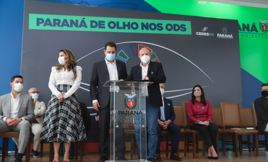 O governador Carlos Massa Ratinho Junior assina nesta terca-feira (28), acordo de cooperação para impulsionar Objetivos de Desenvolvimento Sustentável no Paraná. - 28/09/2021 - Foto: Geraldo Bubniak/AEN