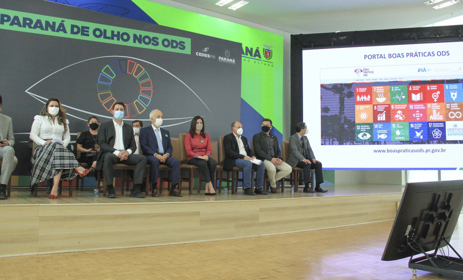 O governador Carlos Massa Ratinho Junior assina nesta terca-feira (28), acordo de cooperação para impulsionar Objetivos de Desenvolvimento Sustentável no Paraná. - 28/09/2021 - Foto: Gustavo Pontes/SEDU