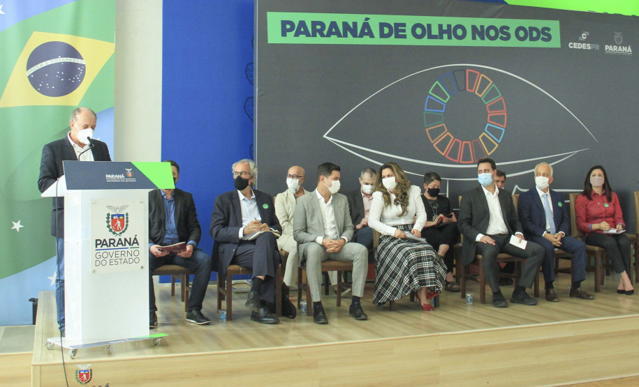 O governador Carlos Massa Ratinho Junior assina nesta terca-feira (28), acordo de cooperação para impulsionar Objetivos de Desenvolvimento Sustentável no Paraná. - 28/09/2021 - Foto: Gustavo Pontes/SEDU