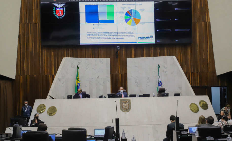 Secretario da fazenda do estado Rene Garcia em audiencia publica na ALEP. Foto: Ari Dias/AEN