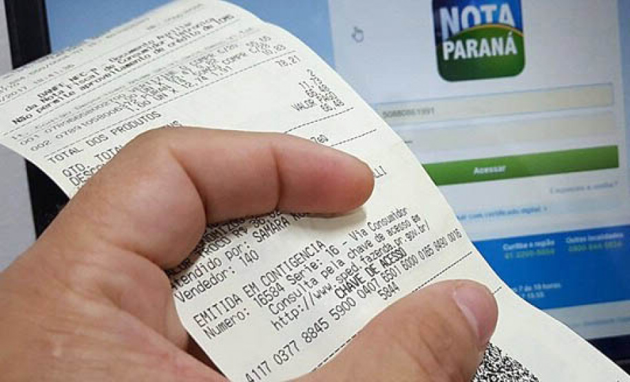 O Procon-Pr da Secretaria de Justiça, Família e Trabalho realizou, entre os dias 25 e 27 de setembro, uma pesquisa com mais de 600 consumidores sobre o hábito de pedir nota fiscal e comprovou que parte significativa dos entrevistados, quase 50%, nunca pede nota ou pede nota dependendo do valor do produto. - Curitiba, 29/09/2021 - Foto: Procon-PR