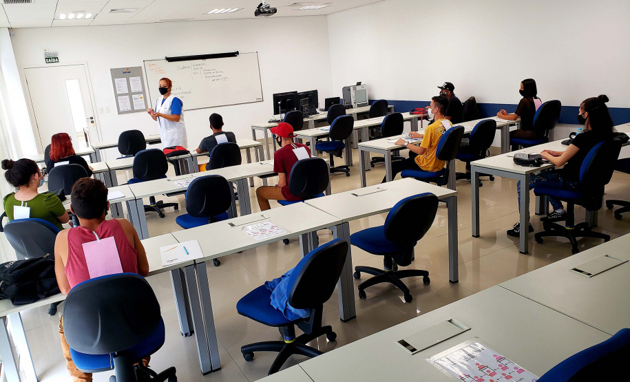 A Portos do Paraná, em parceria com o Serviço Nacional de Aprendizagem Comercial (Senac), está promovendo curso que visa a capacitação e o desenvolvimento de ações para jovens nas comunidades que estão nas áreas de abrangência dos portos paranaenses.  Foto: Portos do Paraná