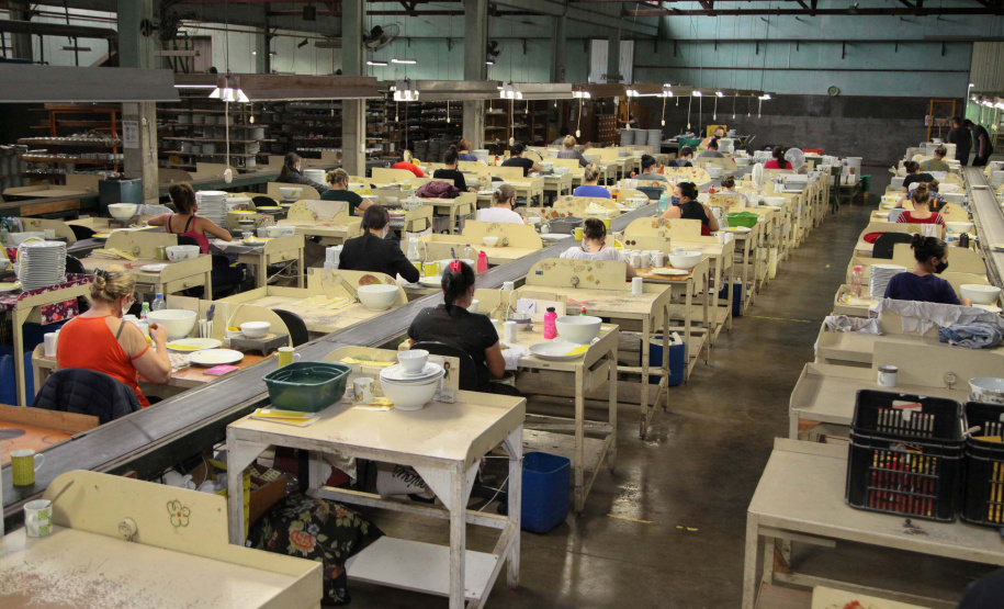 Desde 2004 os números da geração de emprego no Paraná não eram tão bons. O Estado fechou agosto com a abertura de 21.973 vagas formais, melhor resultado para o mês dos últimos 18 anos.  Foto: Ari Dias/AEN