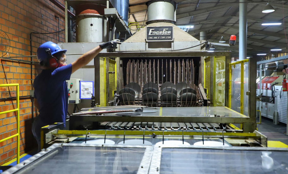 Desde 2004 os números da geração de emprego no Paraná não eram tão bons. O Estado fechou agosto com a abertura de 21.973 vagas formais, melhor resultado para o mês dos últimos 18 anos. . Foto:José Fernando Ogura/AEN