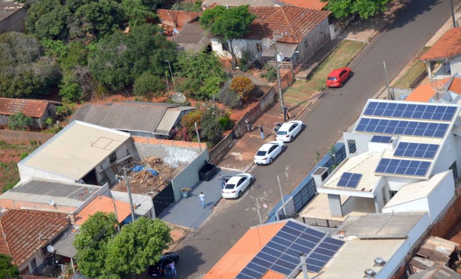 Os esforços da Polícia Militar e da Polícia Federal para reprimir o crime organizado no Norte do Paraná resultaram na apreensão de mais de uma tonelada de maconha na quarta-feira (29/09), em Bela Vista do Paraíso (PR).  - 30/09/2021  -  Foto: PMPR