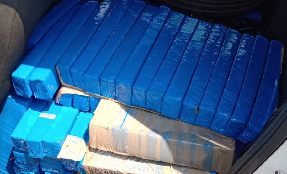 Os esforços da Polícia Militar e da Polícia Federal para reprimir o crime organizado no Norte do Paraná resultaram na apreensão de mais de uma tonelada de maconha na quarta-feira (29/09), em Bela Vista do Paraíso (PR).  - 30/09/2021  -  Foto: PMPR