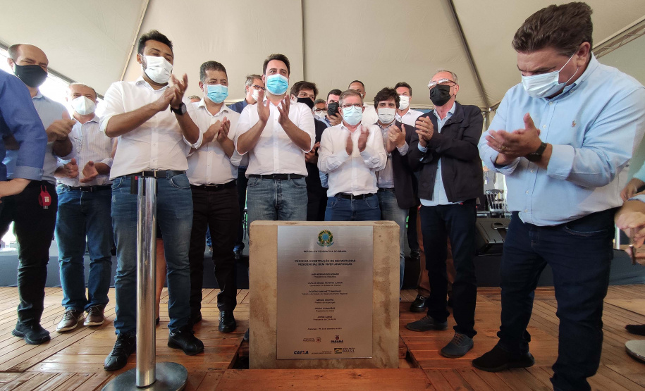 Arapongas, na Região Norte, vai dar um salto de qualidade na questão habitacional. Em ações desenvolvidas pelo Governo do Estado, a cidade vai ganhar nos próximos meses um novo bairro planejado, com 1.479 moradias divididas em duas fases, e uma unidade do Condomínio do Idoso, com 40 residências exclusivas para a terceira idade. - Arapongas, 30/09/2021 -  Foto: Jonathan Campos/AEN