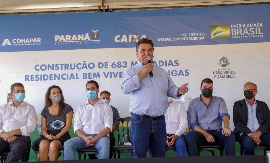 Arapongas, na Região Norte, vai dar um salto de qualidade na questão habitacional. Em ações desenvolvidas pelo Governo do Estado, a cidade vai ganhar nos próximos meses um novo bairro planejado, com 1.479 moradias divididas em duas fases, e uma unidade do Condomínio do Idoso, com 40 residências exclusivas para a terceira idade. - Arapongas, 30/09/2021 - Foto Gilson Abreu/AEN