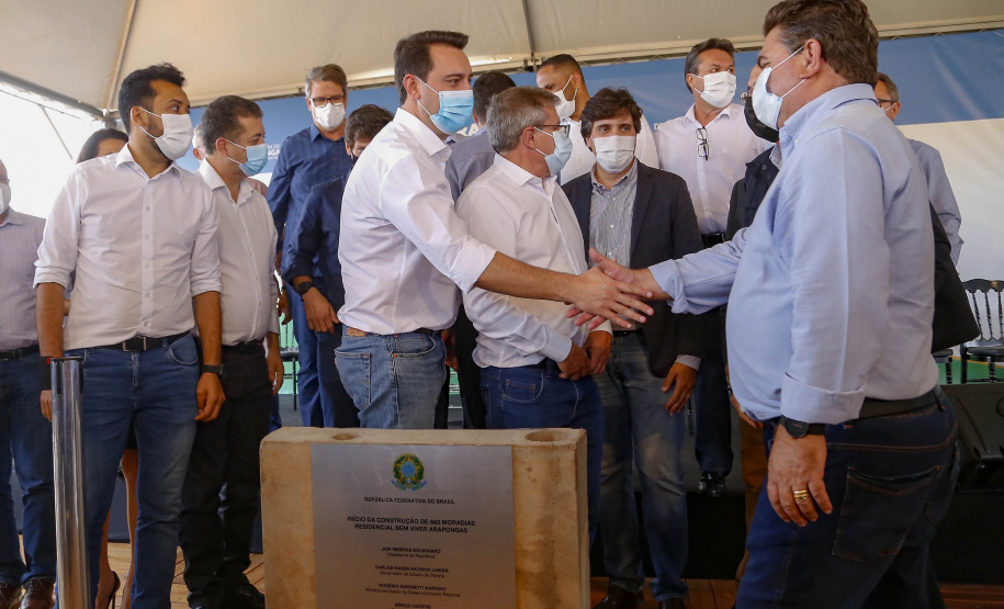 Arapongas, na Região Norte, vai dar um salto de qualidade na questão habitacional. Em ações desenvolvidas pelo Governo do Estado, a cidade vai ganhar nos próximos meses um novo bairro planejado, com 1.479 moradias divididas em duas fases, e uma unidade do Condomínio do Idoso, com 40 residências exclusivas para a terceira idade. - Arapongas, 30/09/2021 - Foto Gilson Abreu/AEN