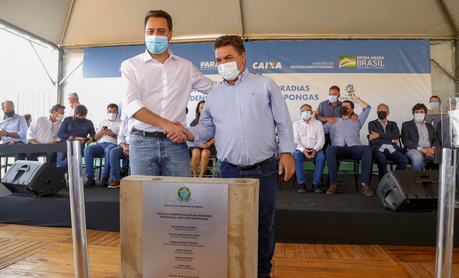 Arapongas, na Região Norte, vai dar um salto de qualidade na questão habitacional. Em ações desenvolvidas pelo Governo do Estado, a cidade vai ganhar nos próximos meses um novo bairro planejado, com 1.479 moradias divididas em duas fases, e uma unidade do Condomínio do Idoso, com 40 residências exclusivas para a terceira idade. - Arapongas, 30/09/2021 - Foto Gilson Abreu/AEN